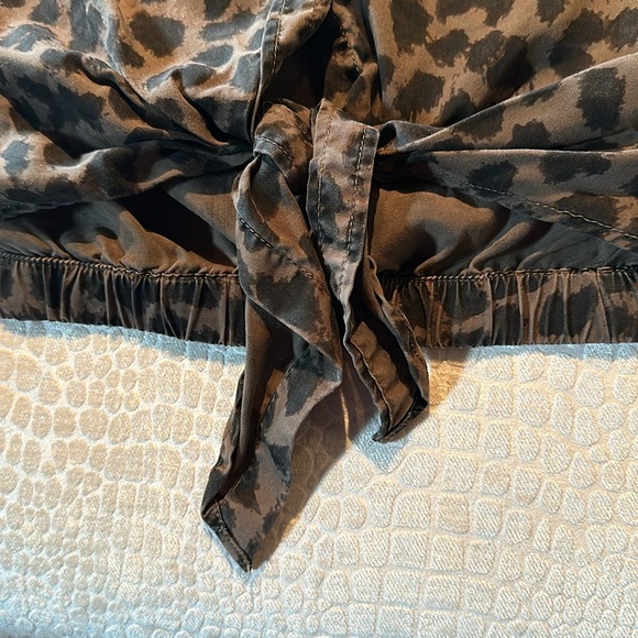 Leopard print Blouse - Picture 3 of 4